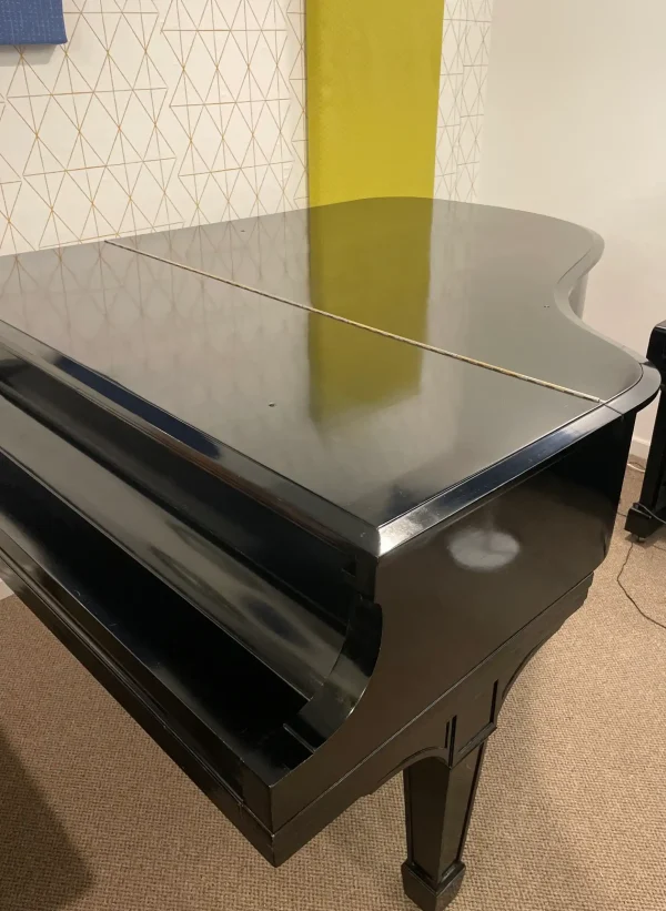 Steinway A2 2